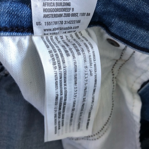 ❌SOLD❌Abercrombie & Fitch High Rise Ankle Jeans - Picture 3 of 4